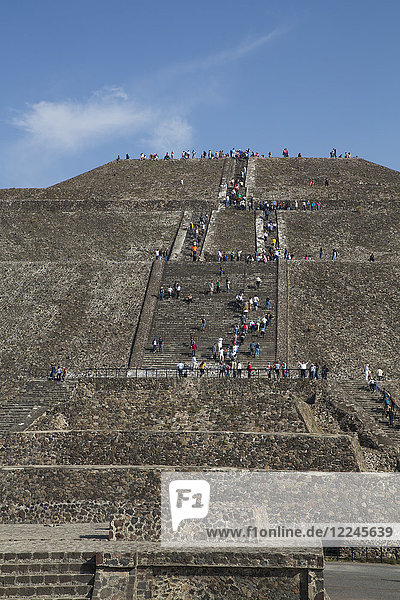 Sonnenpyramide  Archäologische Zone von Teotihuacan  UNESCO-Weltkulturerbe  Bundesstaat Mexiko  Mexiko  Nordamerika