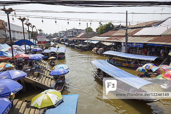 Amphawa schwimmender Markt  Bangkok  Thailand  Südostasien  Asien