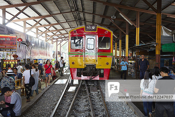 Maeklong-Bahn  Bangkok  Thailand  Südostasien  Asien