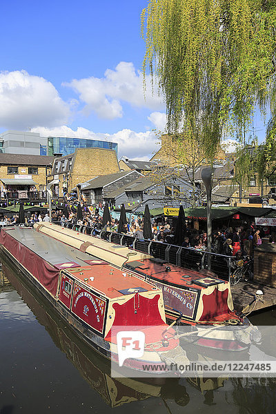 Camden Lock Market  Narrow Boats  Camden  London  England  Vereinigtes Königreich  Europa