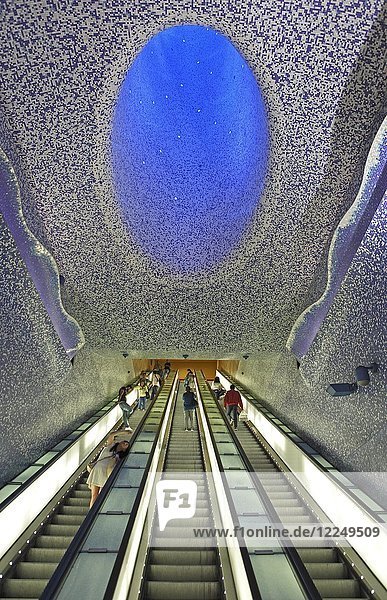 Rolltreppen  U-Bahn-Station Toledo  Neapel  Kampanien  Italien  Europa