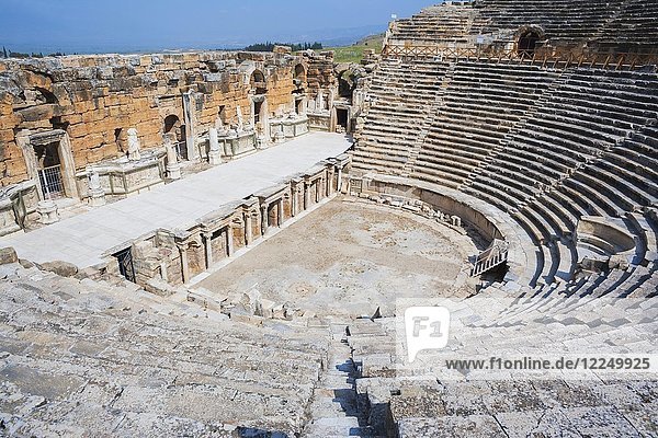 Römisches Amphitheater  Hierapolis  Pamukkale  Denizli  Anatolien  Türkei  Asien