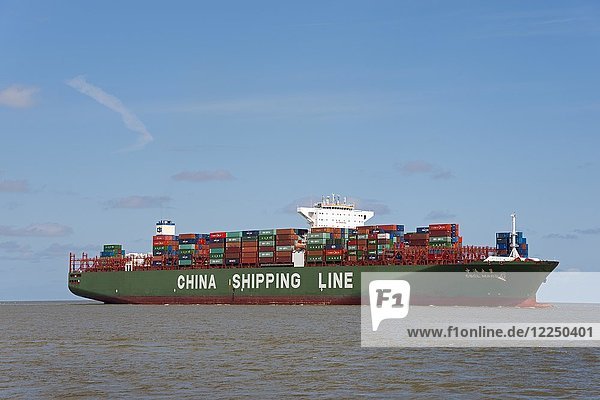 Container ship on the Elbe  Cuxhaven  Lower Saxony  Germany  Europe