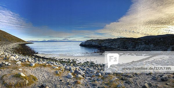 Panoramablick über die Bucht von Forsol Finnmark Norwegen Europa