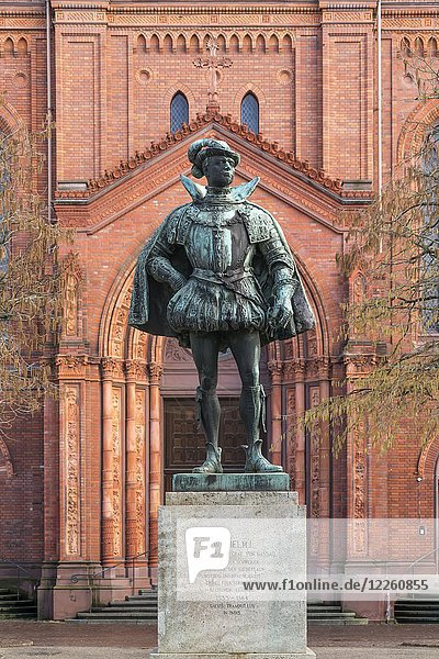Denkmal für Prinz Willem van Oranjes  Graf von Nassau  vor der Marktkirche  Wiesbaden  Hessen  Deutschland  Europa