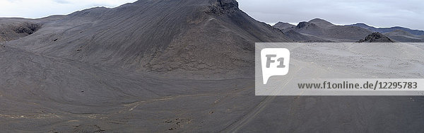 Panoramablick auf die Vulkanlandschaft gegen den Himmel  Kverkfjöll  Island