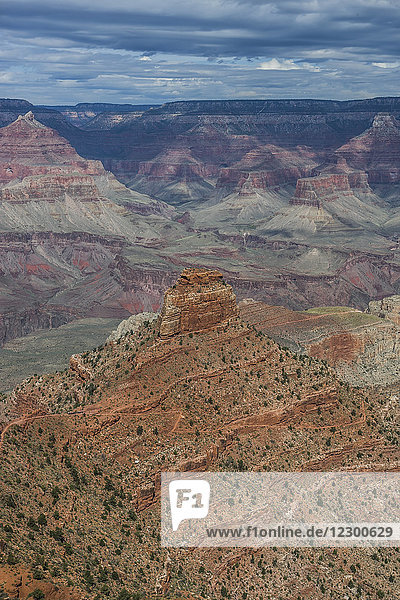 Majestätische Landschaft vom South Rim des Grand Canyon  Arizona  USA  aus gesehen