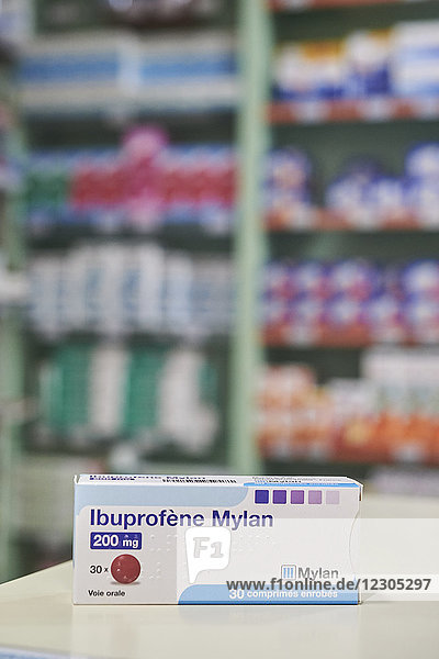 Ibuprofen: nicht-steroidale entzündungshemmende  schmerzstillende und fiebersenkende Wirkung.