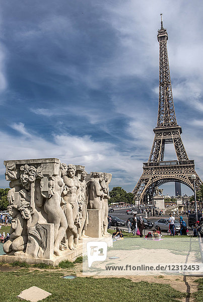 Frankreich,  Ile de France,  Paris,  16. Bezirk,  der Eiffelturm von den Trocadero-Gärten aus