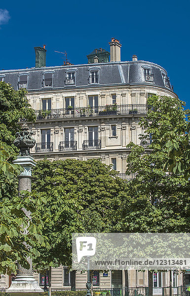 Frankreich  Paris 6. Bezirk  avenue de l'Observatoire  Gebäude am Rande des Jardin des Grands Explorateurs