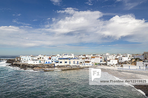 The old town of El Cotillo on the volcanic island of Fuerteventura  Canary Islands  Spain  Atlantic  Europe