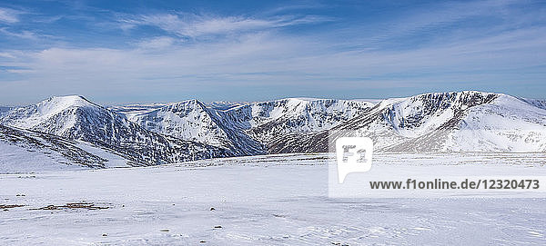 Looking out across the Cairngorm in winter to Angels Peak  1258m  and Braeriach  1296m  Scotland  United Kingdom  Europe