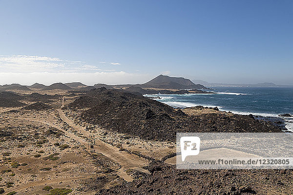 The island of Lobos off the coast of Fuerteventura near Corralejo  Lobos  Canary Islands  Spain  Atlantic  Europe