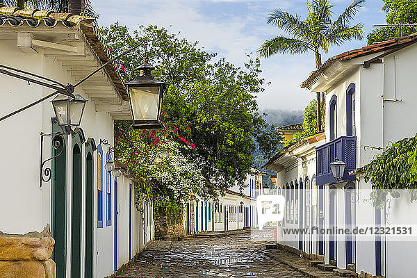 Koloniale Gebäude im historischen Zentrum von Paraty (Parati)  Rio de Janeiro  Brasilien  Südamerika