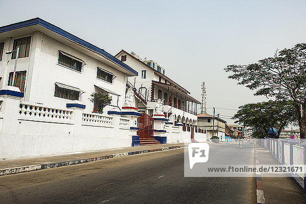 Kumbas Platz Kolonialgebäude  Monrovia  Liberia  Westafrika  Afrika