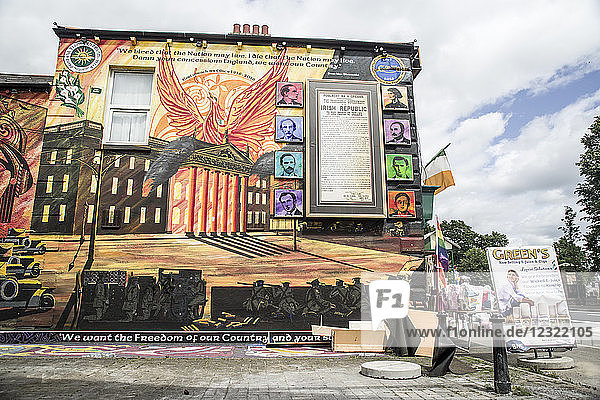 Nationalistisches Wandbild  Belfast  Ulster  Nordirland  Vereinigtes Königreich  Europa