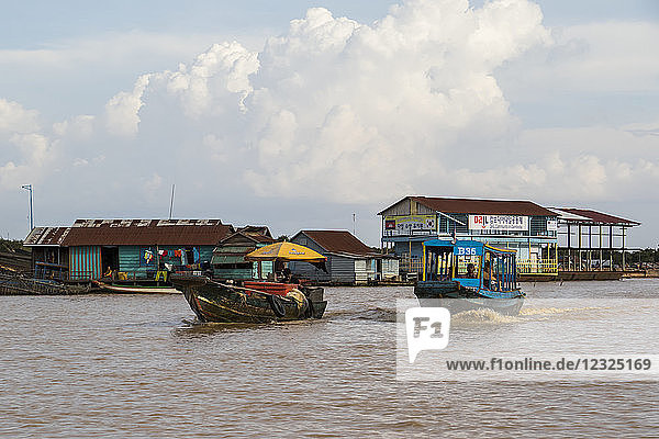 Schwimmende Häuser auf dem Tonle Sap; Siem Reap  Kambodscha