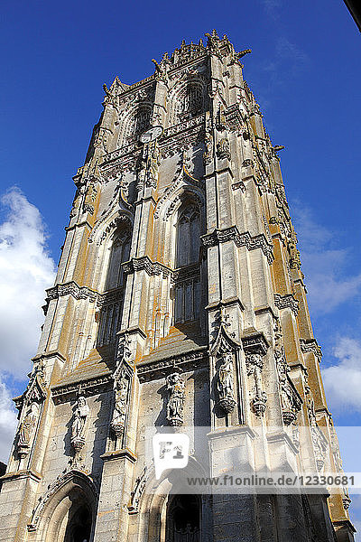 Frankreich  Normandie  Departement Eure (27) Verneuil sur Avre  Glockenturm La Madeleine