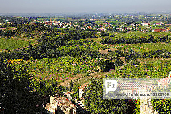 Frankreich  Provence Alpes Cote d'Azur  Departement Vaucluse (84)  Seguret (Die schönsten Dörfer Frankreichs)