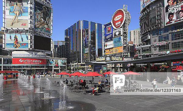 Canada  Ontario  Toronto  Dundas Square