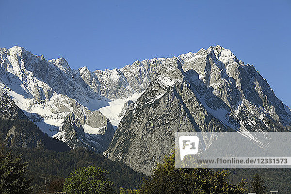 Deutschland  Bayern  Alpen  Gipfel der Zugspitze  Garmisch-Partenkirchen