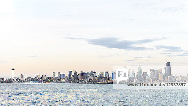 USA  Washington State  Seattle  Skyline in the evening