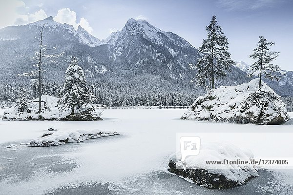 Winter at Hintersee lake with Hochkalter mountain  Hintersee  Berchtesgaden  Bavaria  Germany.