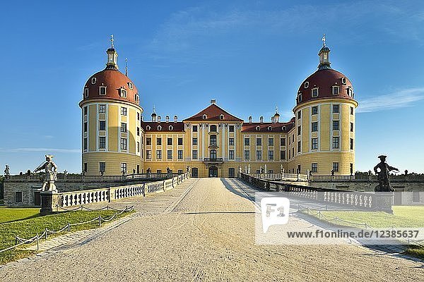 Schloss Moritzburg  Jagdschloss von August dem Starken  Sachsen  Deutschland  Europa