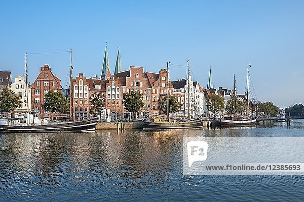 Traditional sailing boat on the Untertrave  Historic Houses  Lübeck  Schleswig-Holstein  Germany  Europe