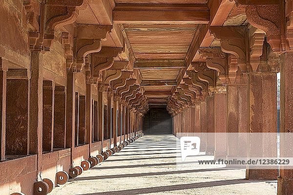 Akbars Pferdestall  Fatehpur Sikri  Uttar Pradesh  Indien  Asien