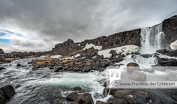 Öxarárfoss-Wasserfall  Fluss Öxará  Thingvellir-Nationalpark  Goldener Kreis  Südliche Region  Island  Europa