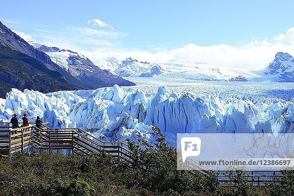 Aussichtsplattform des Perito-Moreno-Gletschers  Parque Nacional Los Glaciares  El Calafate  Provinz Santa Cruz  Argentinien  Südamerika