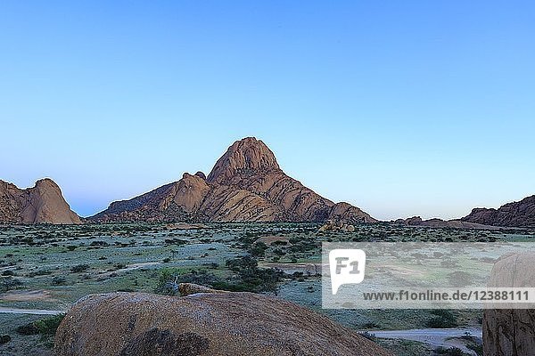 Große Spitzkoppe  Erongo-Region  Namibia  Afrika