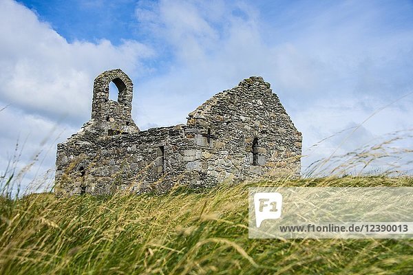 Alte Kirchenruine  St. Michael's isle  Isle of Man  Vereinigtes Königreich  Europa
