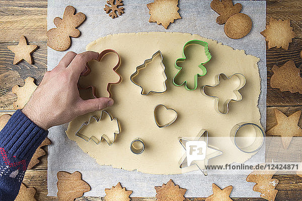 Making christmas cookies with mold