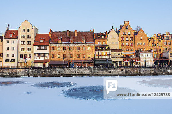 Poland  Pomerania  Gdansk  Frozen Vistula river and townhouses
