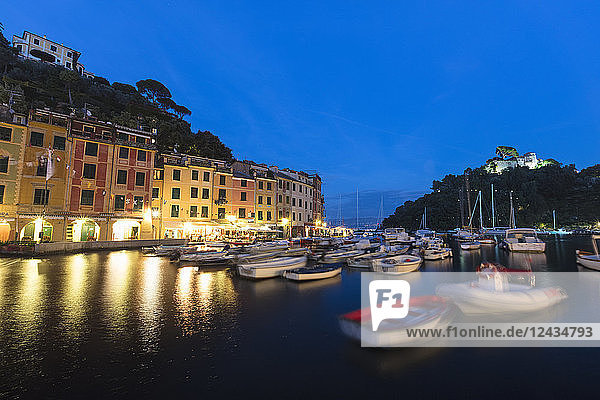 Harbour of Portofino at dusk  province of Genoa  Liguria  Italy  Europe