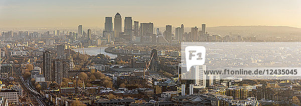 Skyline von Canary Wharf  Docklands  London  England  Vereinigtes Königreich  Europa