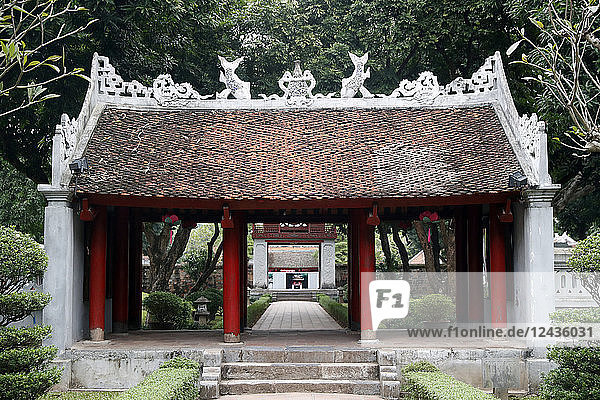 The Temple of Literature  a Confucian temple formerly a center of learning in Hanoi  Vietnam  Indochina  Southeast Asia  Asia