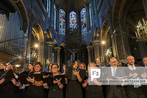 Jewish Choir  Nuit Sacree en l'Eglise Saint-Merry  Paris  France  Europe