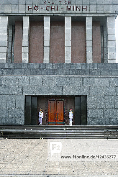 Guards at entrance  Ho Chi Minh Mausoleum  Hanoi  Vietnam  Indochina  Southeast Asia  Asia