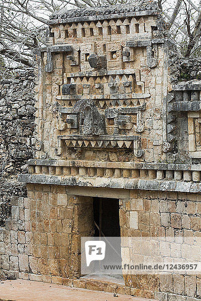 Chac Regengott Steinmaske  Palast  Xlapak Archäologische Stätte  Maya-Ruinen  Puuc-Stil  Yucatan  Mexiko  Nordamerika