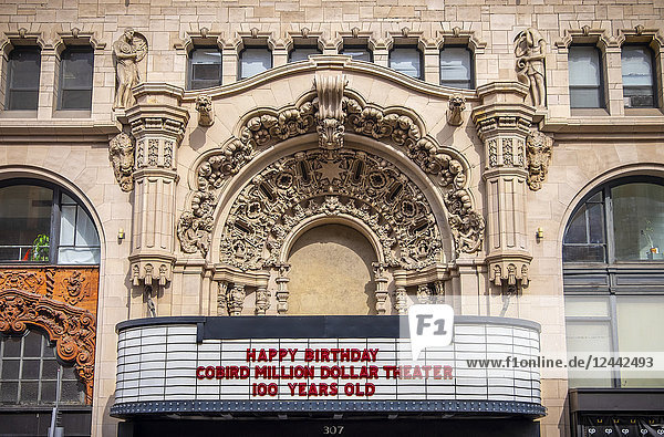 Das Cobird Million Dollar Theatre feiert seinen 100. Geburtstag; Los Angeles  Kalifornien  Vereinigte Staaten von Amerika