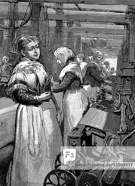 Arbeiterinnen an den Webstühlen in einer Wollspinnerei in Yorkshire  1883. Künstler: Unbekannt