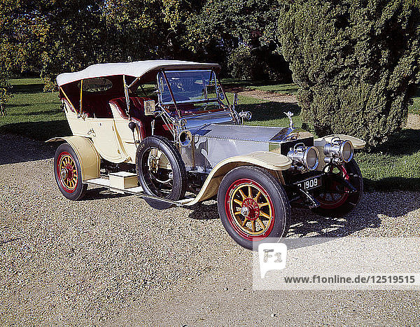 1909 Rolls-Royce Silver Ghost. Artist: Unknown