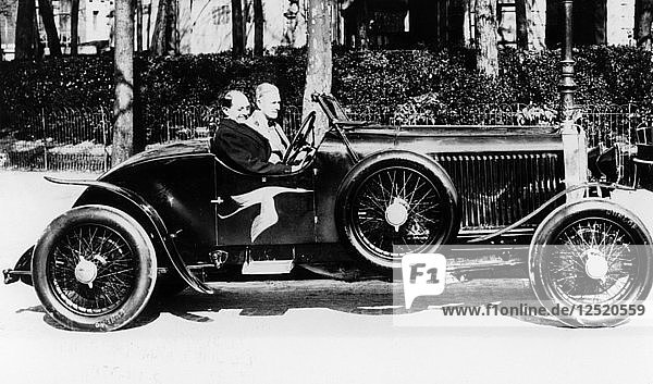 Ein Hispano-Suiza-Wagen von 1928 mit 45 PS  (um 1928?). Künstler: Unbekannt