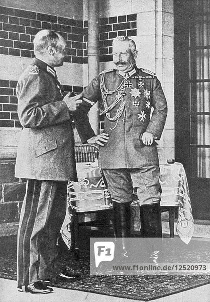 Kaiser Wilhelm II. von Deutschland und Friedrich Augustus III. von Sachsen  Juni 1918. Künstler: Unbekannt