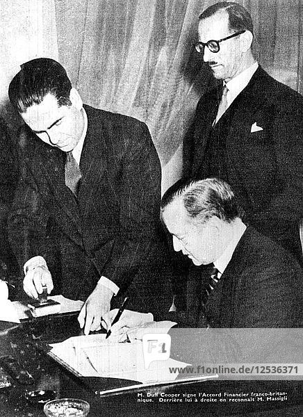 Unterzeichnung des Finanzabkommens zwischen Großbritannien und den Freien Franzosen  Algier  8. Februar 1944. Künstler: Unbekannt