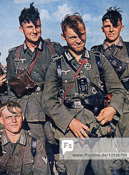 Deutsche Grenadiere  1943. Künstler: Unbekannt