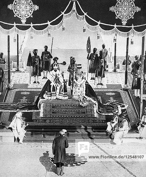 Der Nizam von Hyderabad erweist dem Delhi Durbar seine Ehrerbietung  1911  (1935). Künstler: Unbekannt